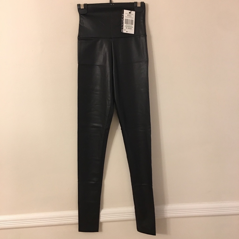 RESTOCKED! Faux Leather High-Waisted Legging - Picture 8 of 8